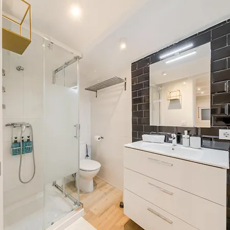 Duplex Dreams De Barrio Santa Cruz Apartment *